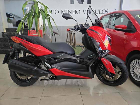 YAMAHA XMAX ABS 
